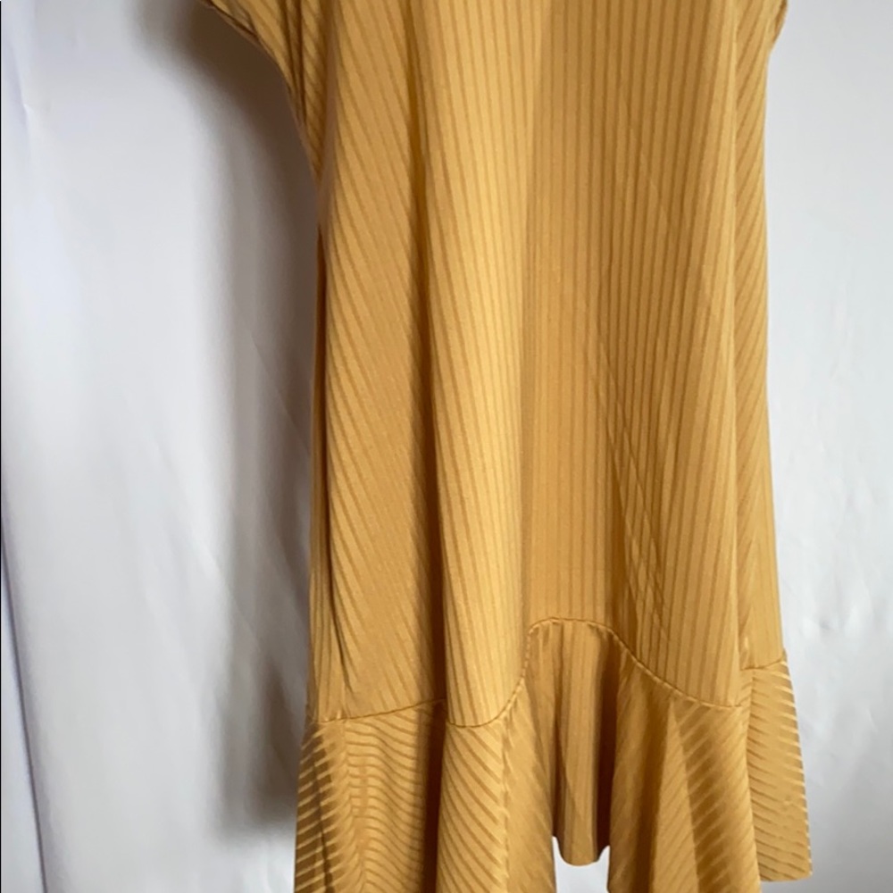 BooHoo dress - Picture 2 of 5
